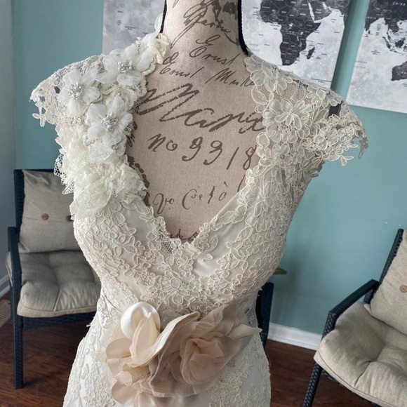 NWT sample Allure Bridals rustic lace boho country wedding dress sz 8 - Picture 3 of 6